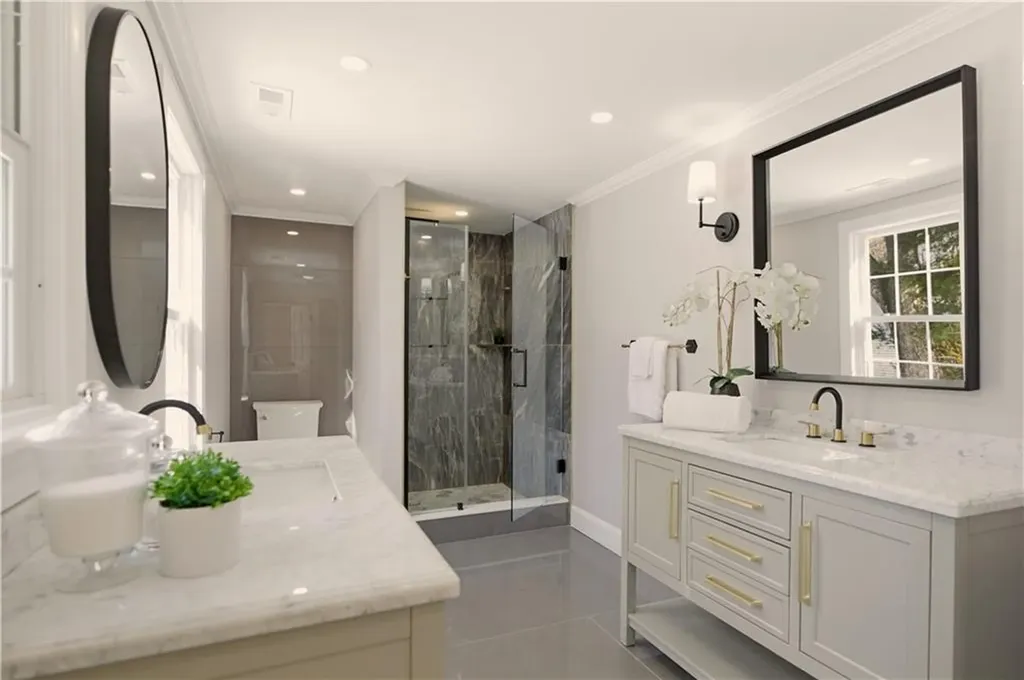 26 Tiffany Circle Barrington RI 02806