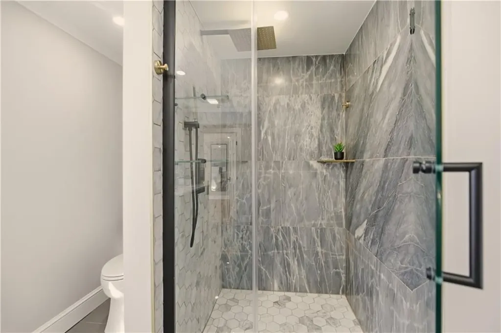 26 Tiffany Circle Barrington RI 02806