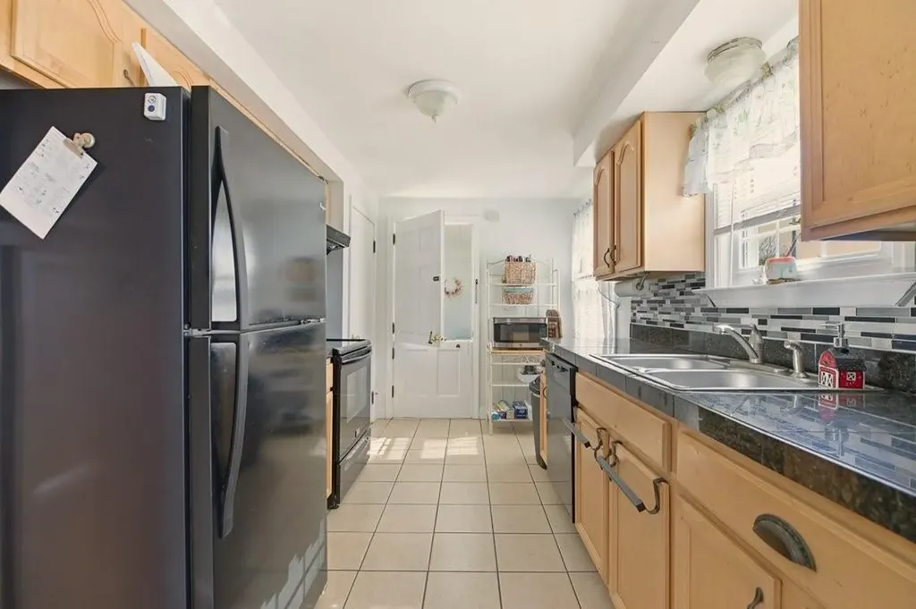 57 Warren Avenue Tiverton RI 02878