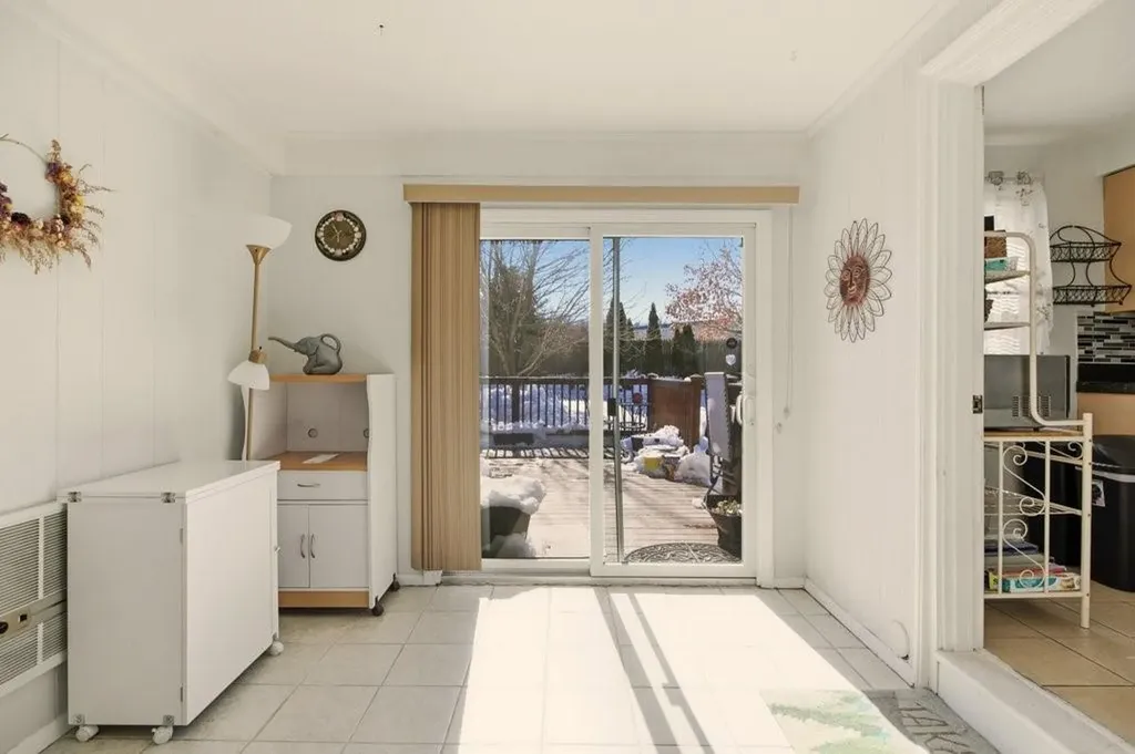 57 Warren Avenue Tiverton RI 02878