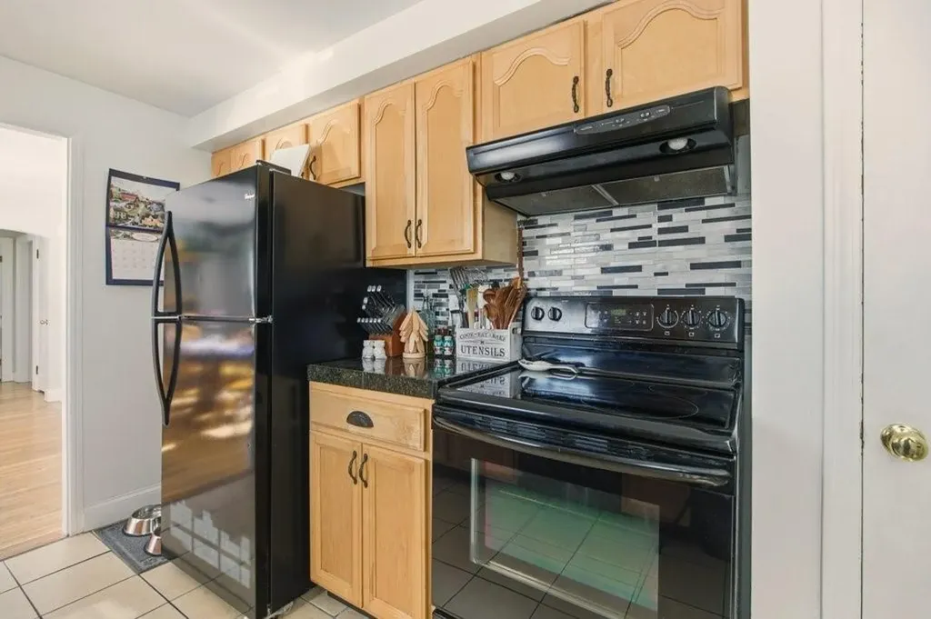 57 Warren Avenue Tiverton RI 02878