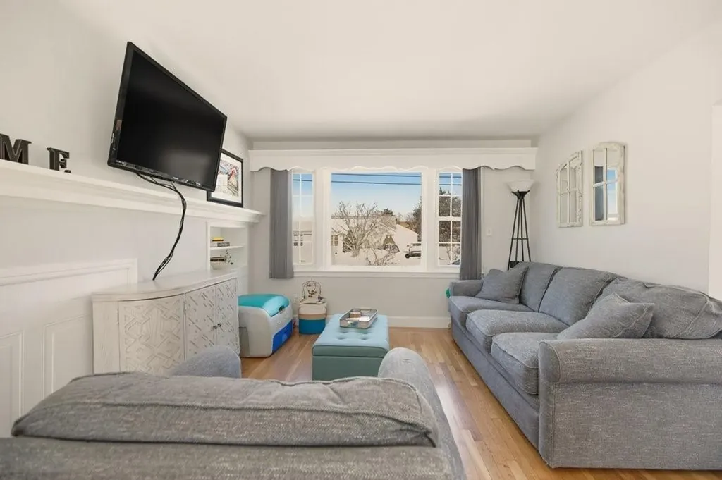 57 Warren Avenue Tiverton RI 02878