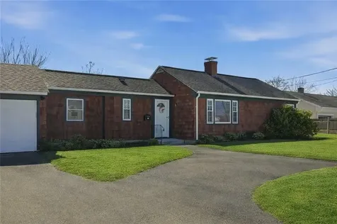 57 Warren Avenue Tiverton RI 02878