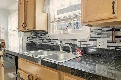 57 Warren Avenue Tiverton RI 02878