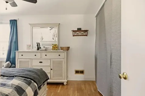 57 Warren Avenue Tiverton RI 02878