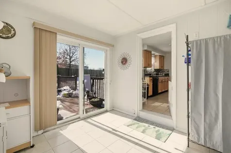 57 Warren Avenue Tiverton RI 02878