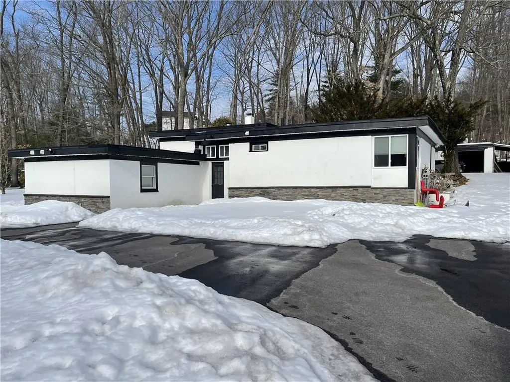 35 Fenwood Avenue Smithfield RI 02917