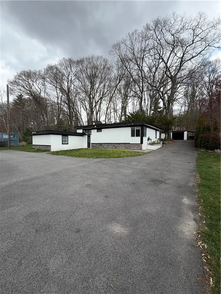 35 Fenwood Avenue Smithfield RI 02917