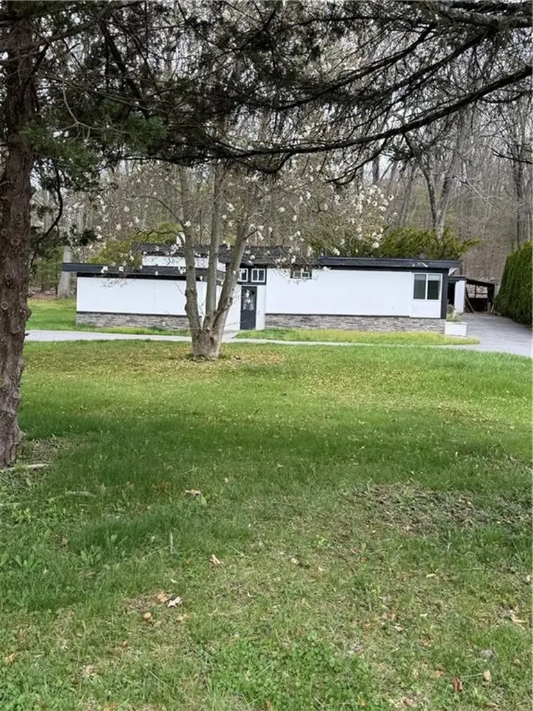 35 Fenwood Avenue Smithfield RI 02917