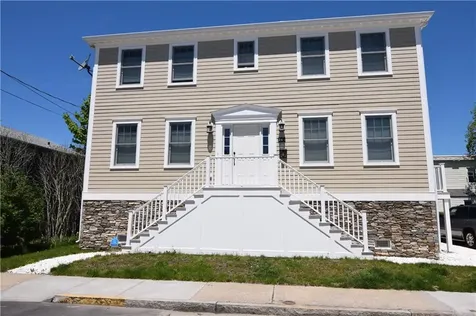 24 1/2 Stockholm Street Newport RI 02840