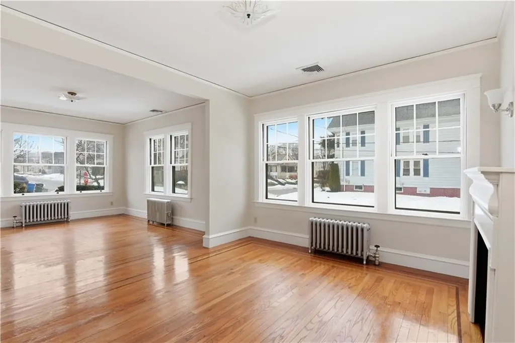 144 Laurens Street Cranston RI 02910