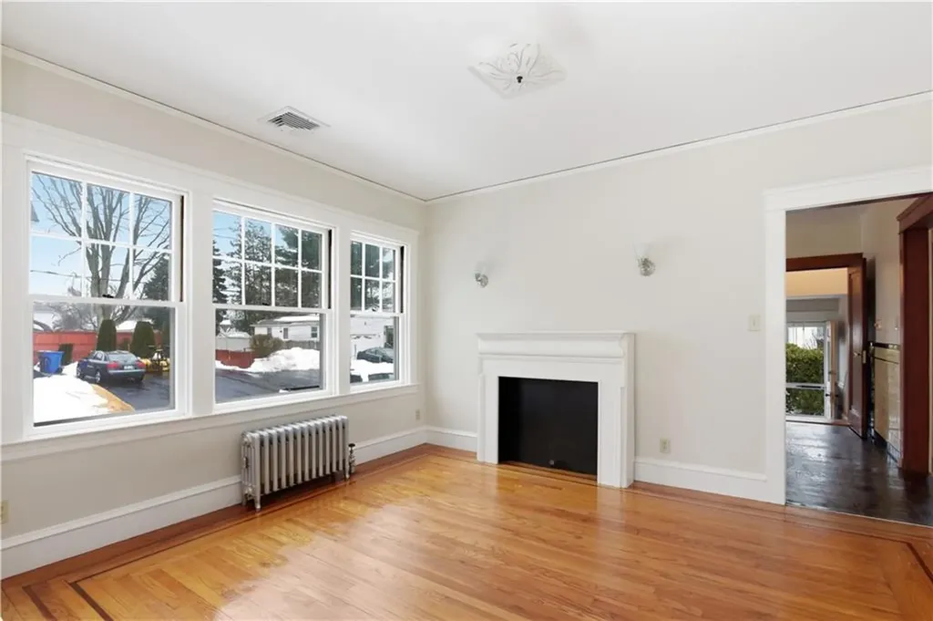 144 Laurens Street Cranston RI 02910