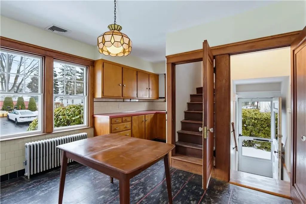 144 Laurens Street Cranston RI 02910