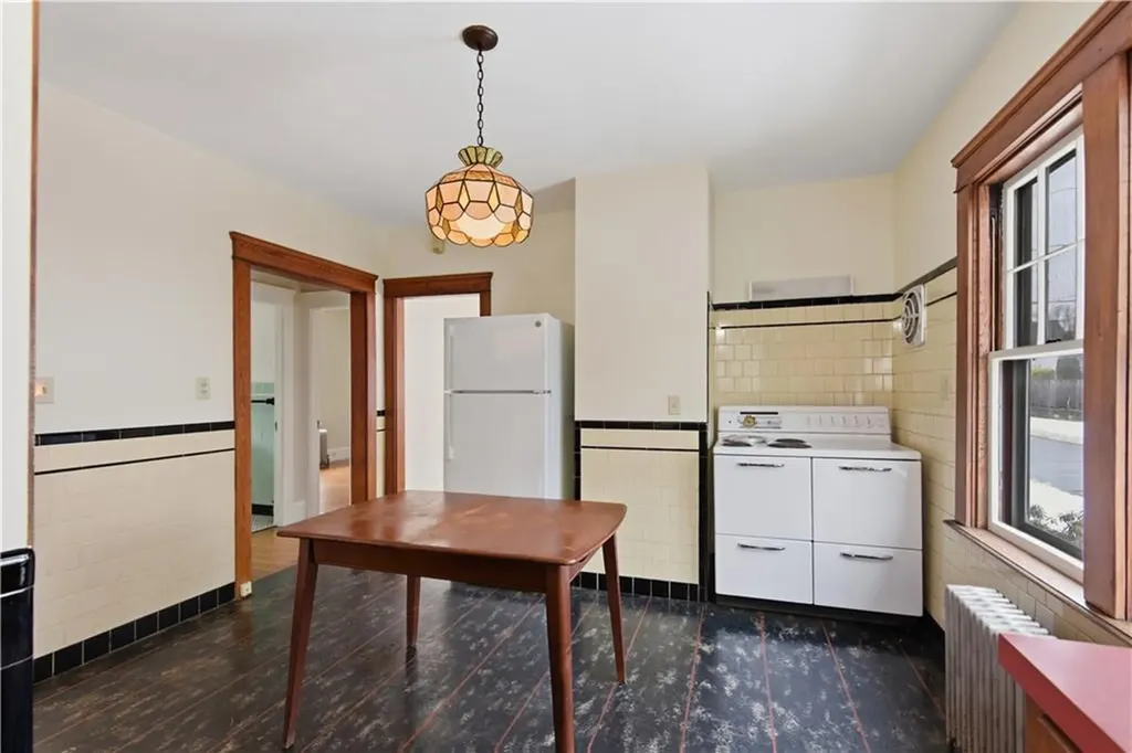 144 Laurens Street Cranston RI 02910