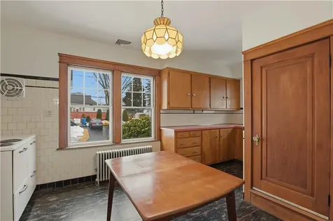 144 Laurens Street Cranston RI 02910