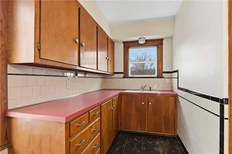 144 Laurens Street Cranston RI 02910