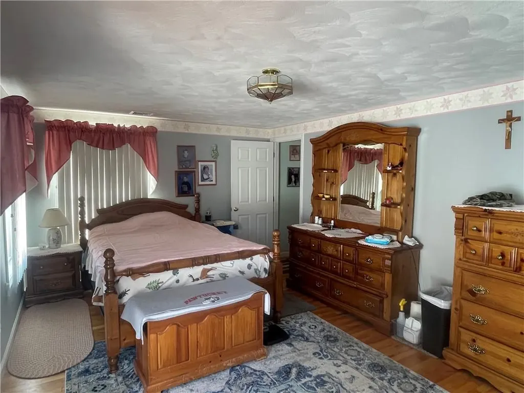 33 Kent Street Cumberland RI 02864