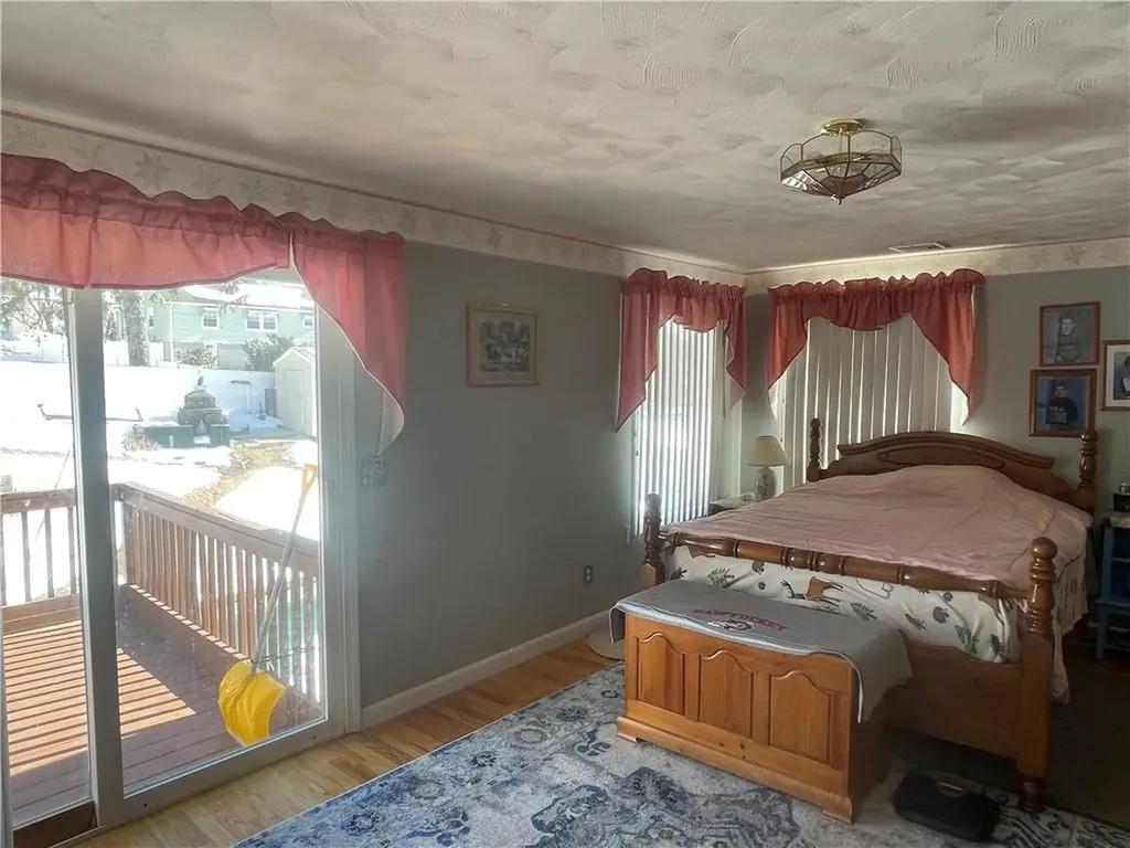 33 Kent Street Cumberland RI 02864