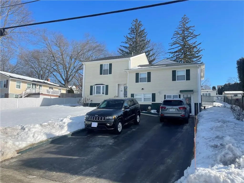 33 Kent Street Cumberland RI 02864