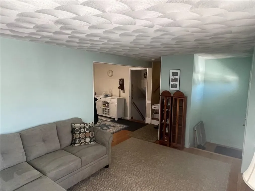 33 Kent Street Cumberland RI 02864