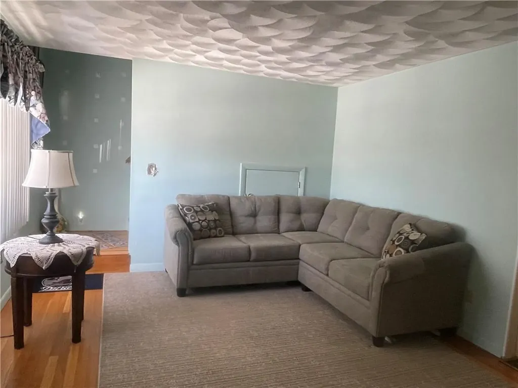 33 Kent Street Cumberland RI 02864