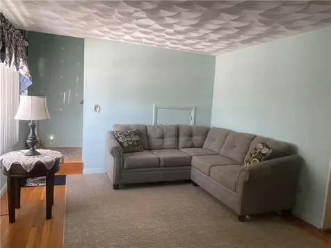 33 Kent Street Cumberland RI 02864