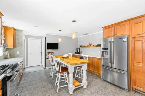 145 Mount Hope Road Somerset MA 02726