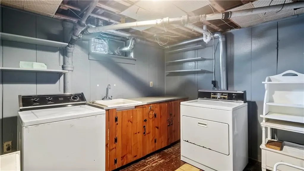 24 Elm Circle Cranston RI 02920