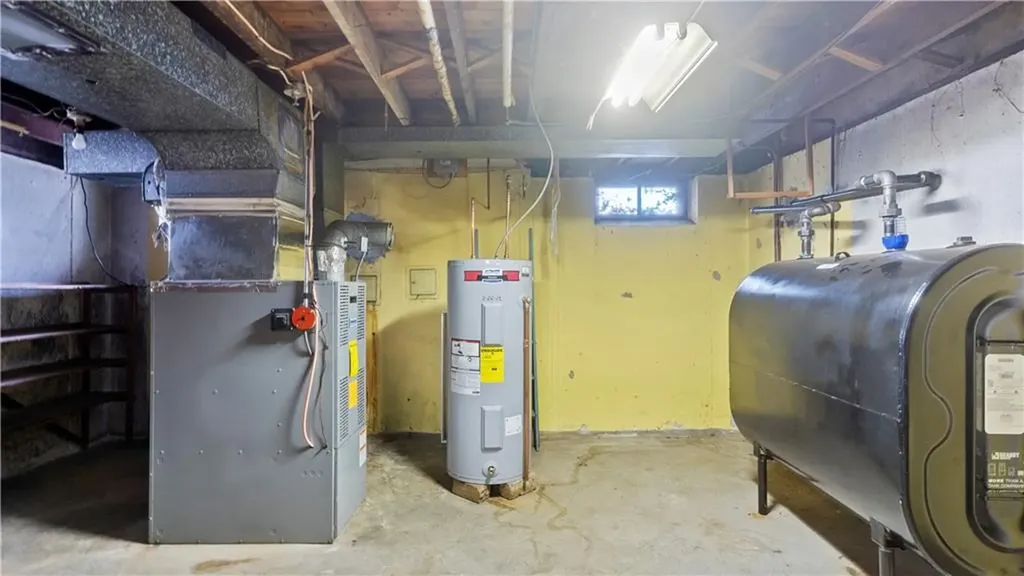 24 Elm Circle Cranston RI 02920