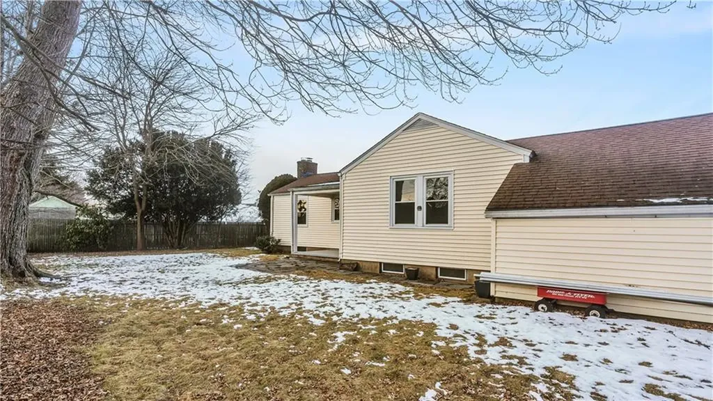 24 Elm Circle Cranston RI 02920