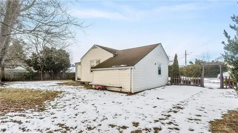 24 Elm Circle Cranston RI 02920