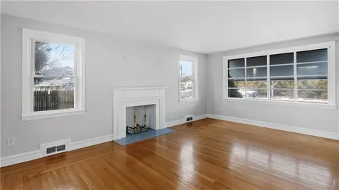 24 Elm Circle Cranston RI 02920