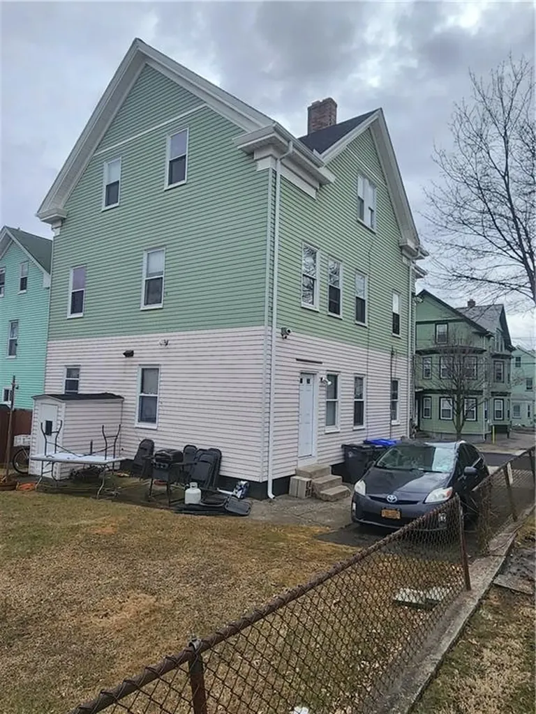 18 Amy Street Providence RI 02906