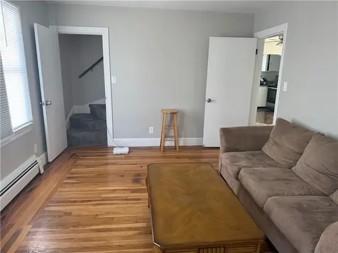 39 Hillview Avenue Providence RI 02908