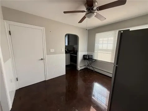 39 Hillview Avenue Providence RI 02908