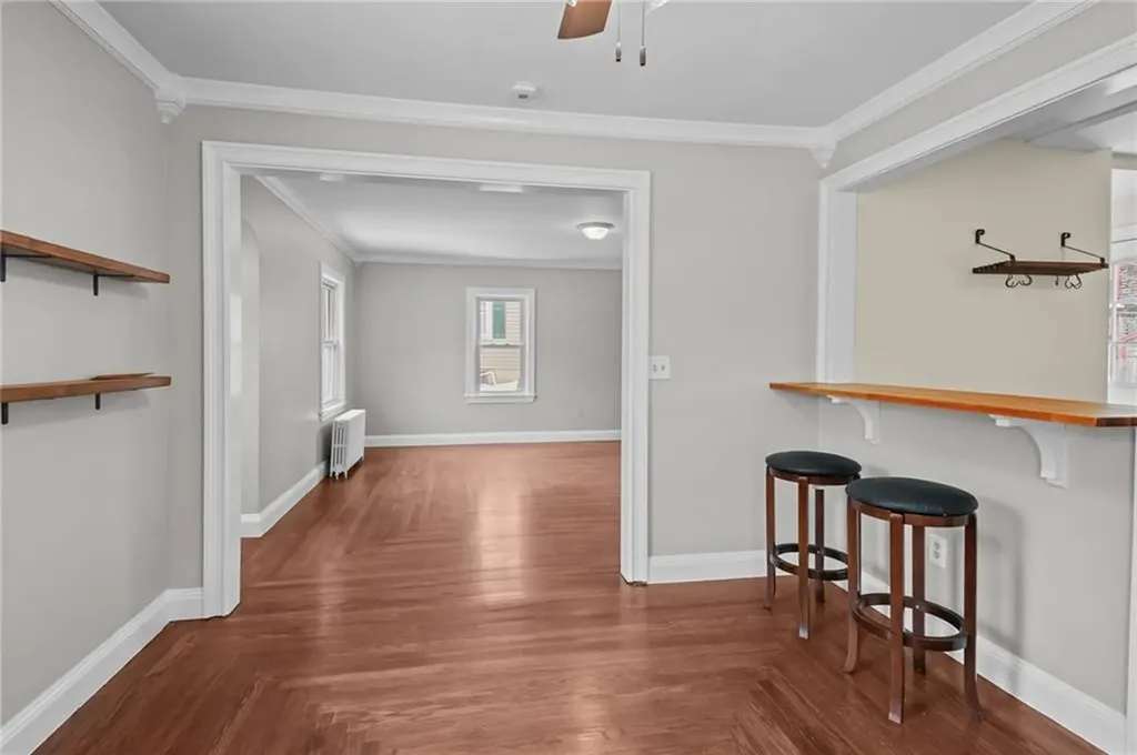 23 Livingston Place Middletown RI 02842