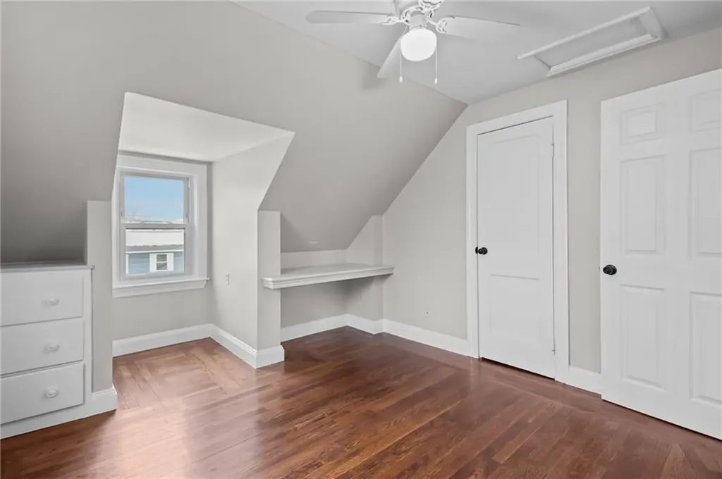 23 Livingston Place Middletown RI 02842