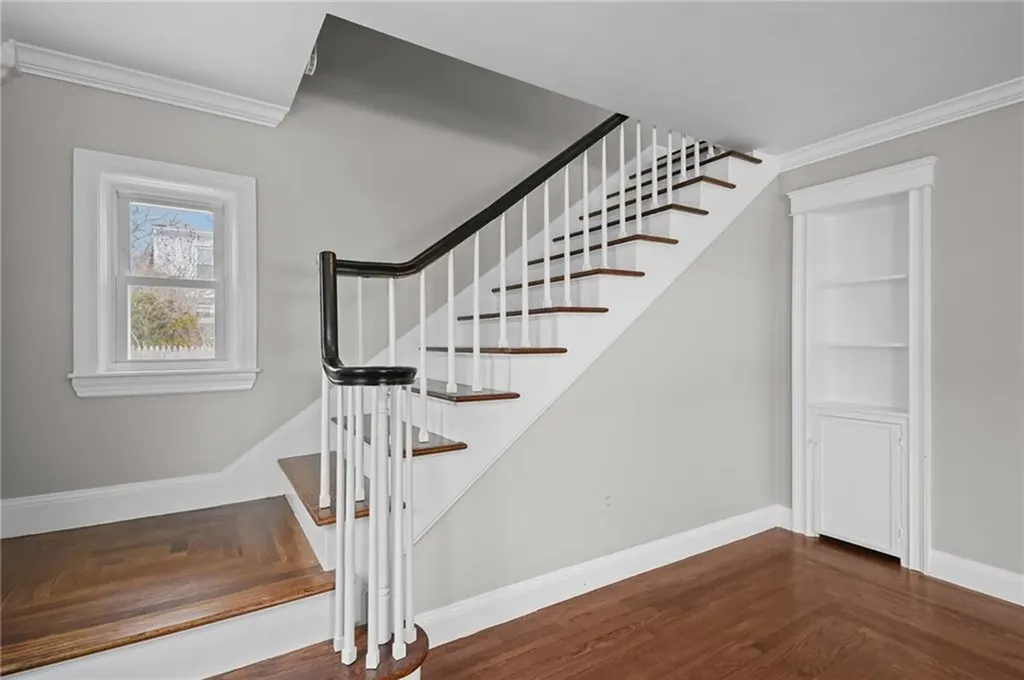 23 Livingston Place Middletown RI 02842