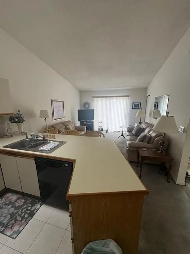 833 Halifax Drive Warwick RI 02886