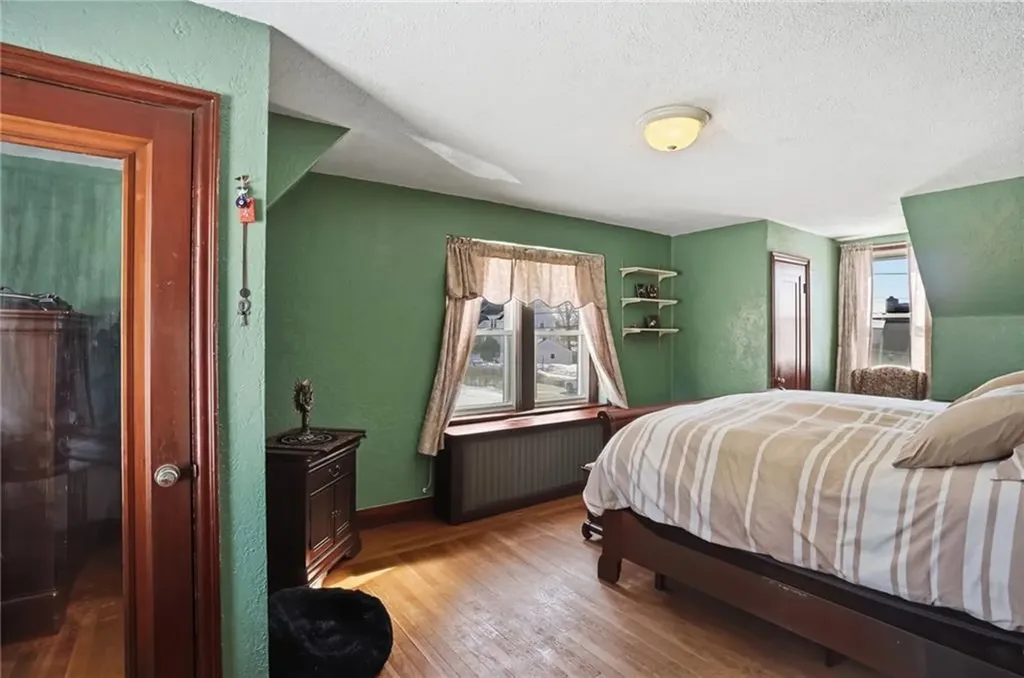 1625 Smith Street North Providence RI 02911