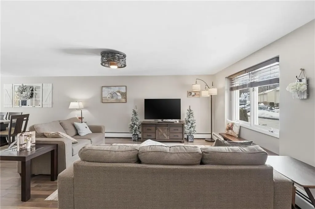 500 Greenwich Avenue West Warwick RI 02893