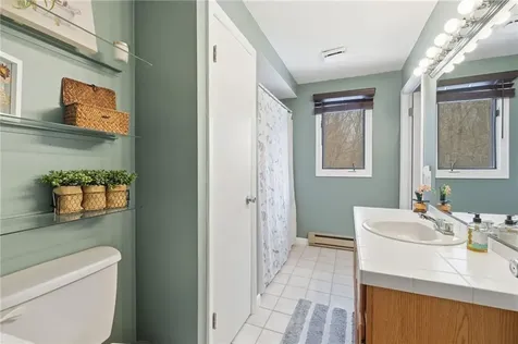 500 Greenwich Avenue West Warwick RI 02893