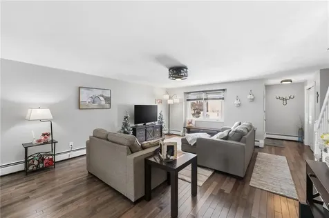 500 Greenwich Avenue West Warwick RI 02893