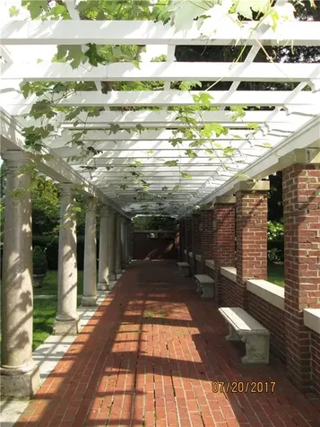 417 North Lane Bristol RI 02809