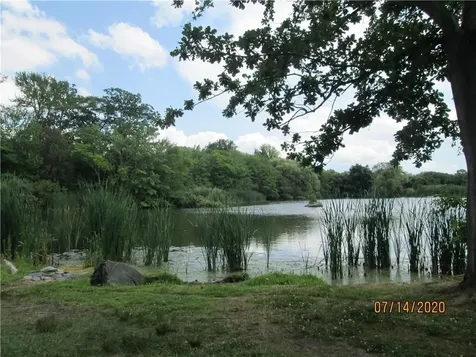 417 North Lane Bristol RI 02809