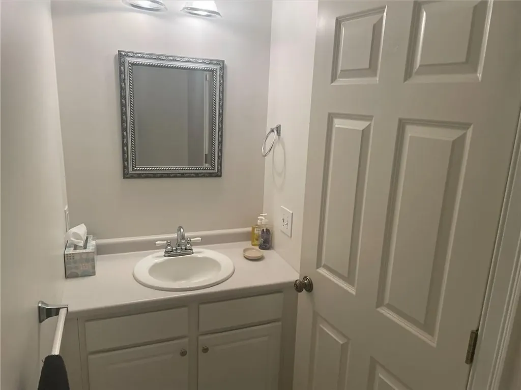 1 Cobblestone Lane Westerly RI 02891