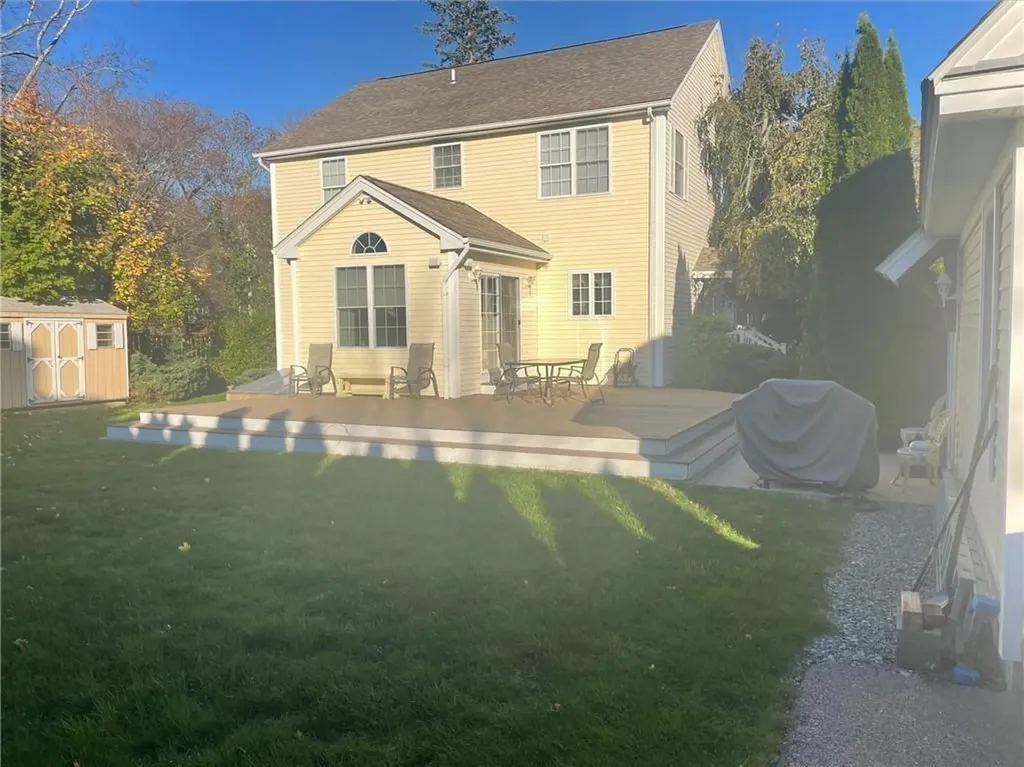 1 Cobblestone Lane Westerly RI 02891