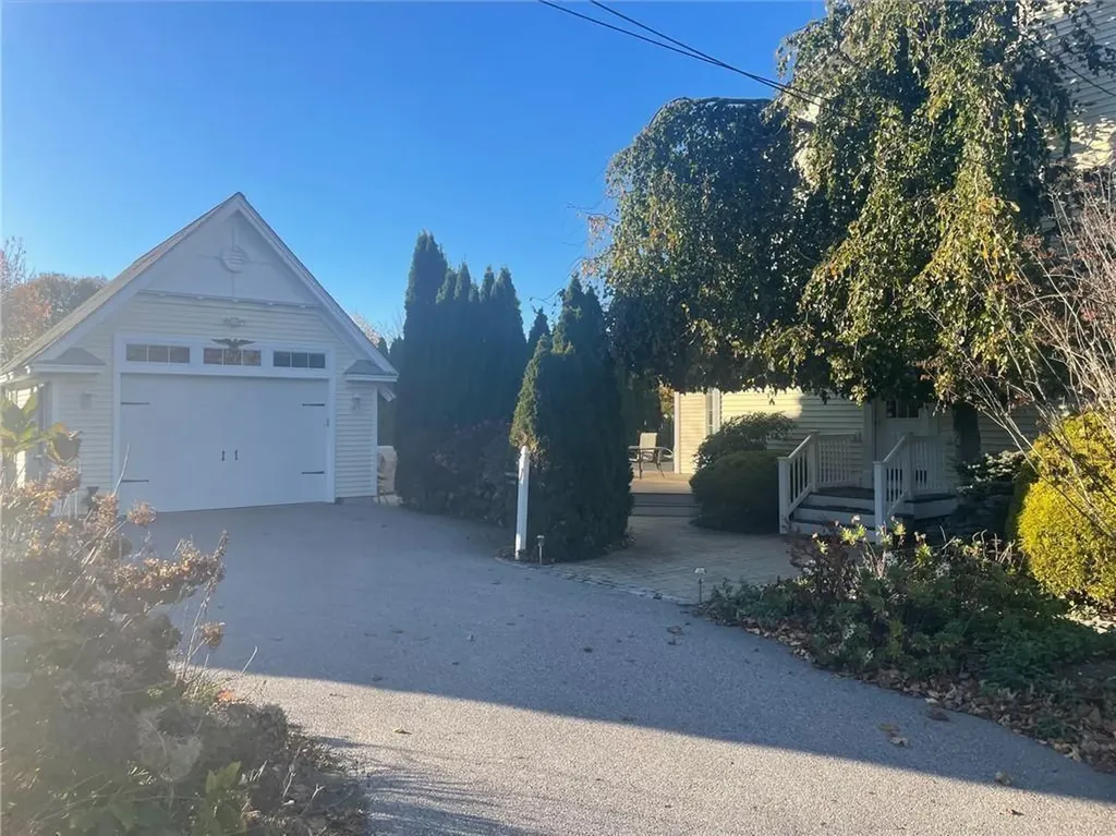 1 Cobblestone Lane Westerly RI 02891