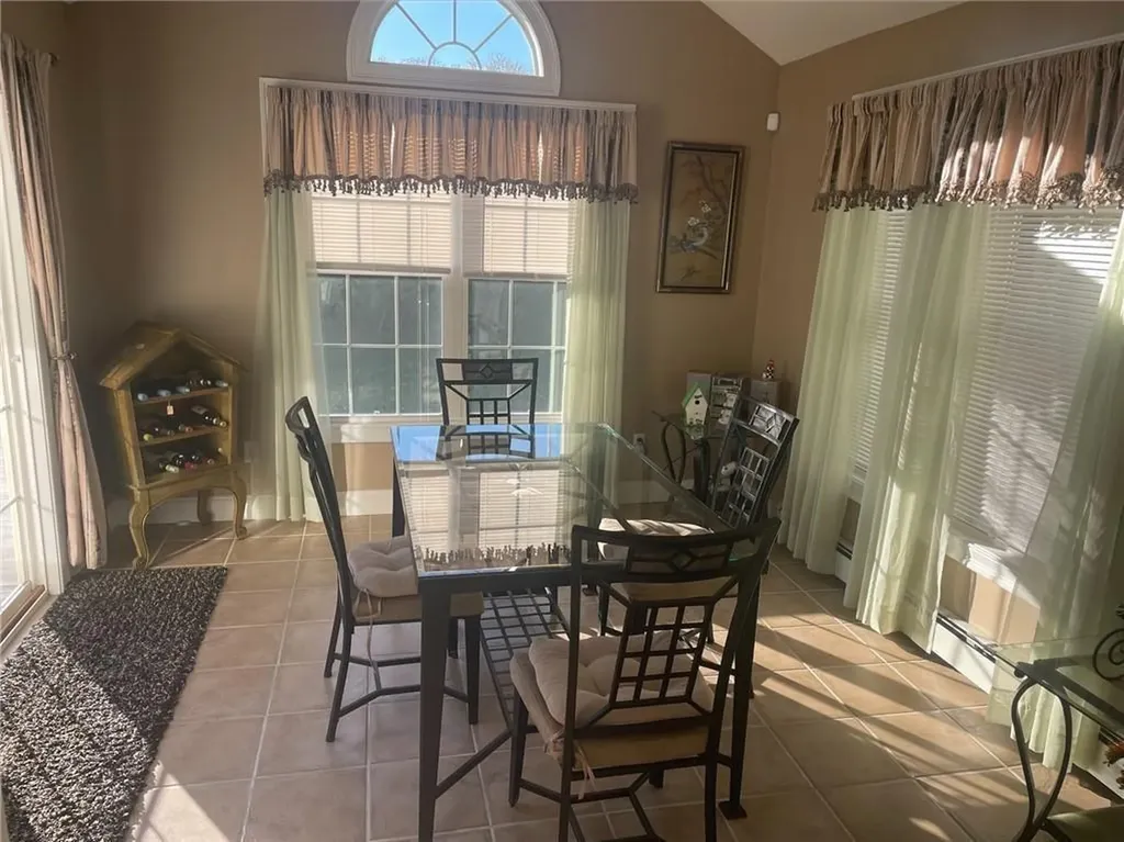 1 Cobblestone Lane Westerly RI 02891