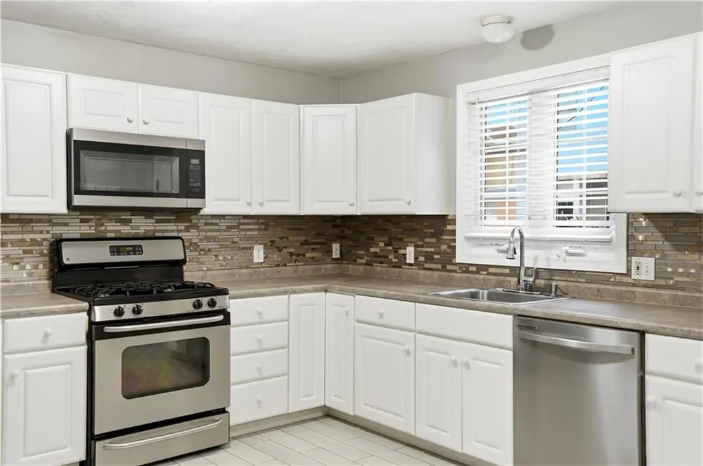 23 Fortin Avenue Pawtucket RI 02860